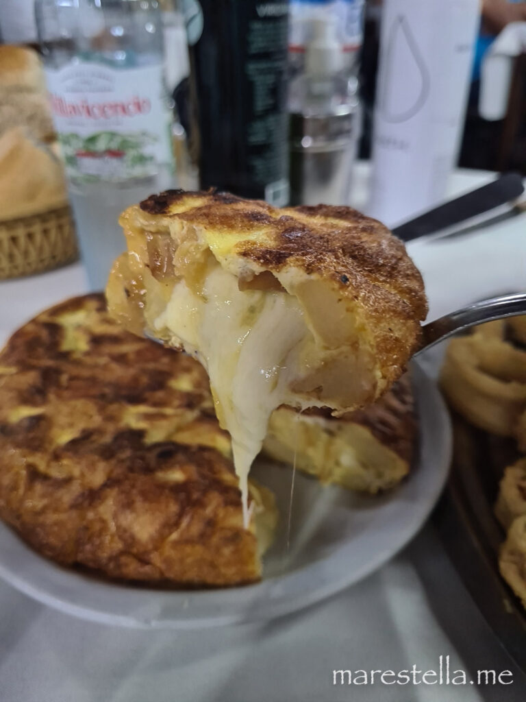 tortilla de patatas y queso, Buenos Aires, Argentinien